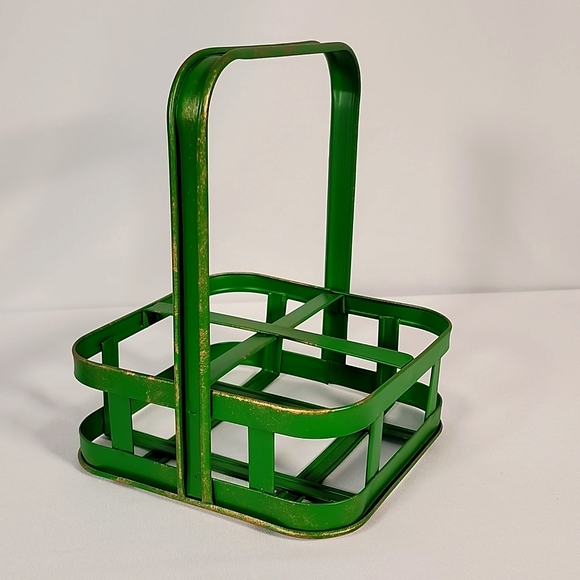 4 piece set of glass Milk bottles with carrying metal rack with handle - Picture 10 of 16